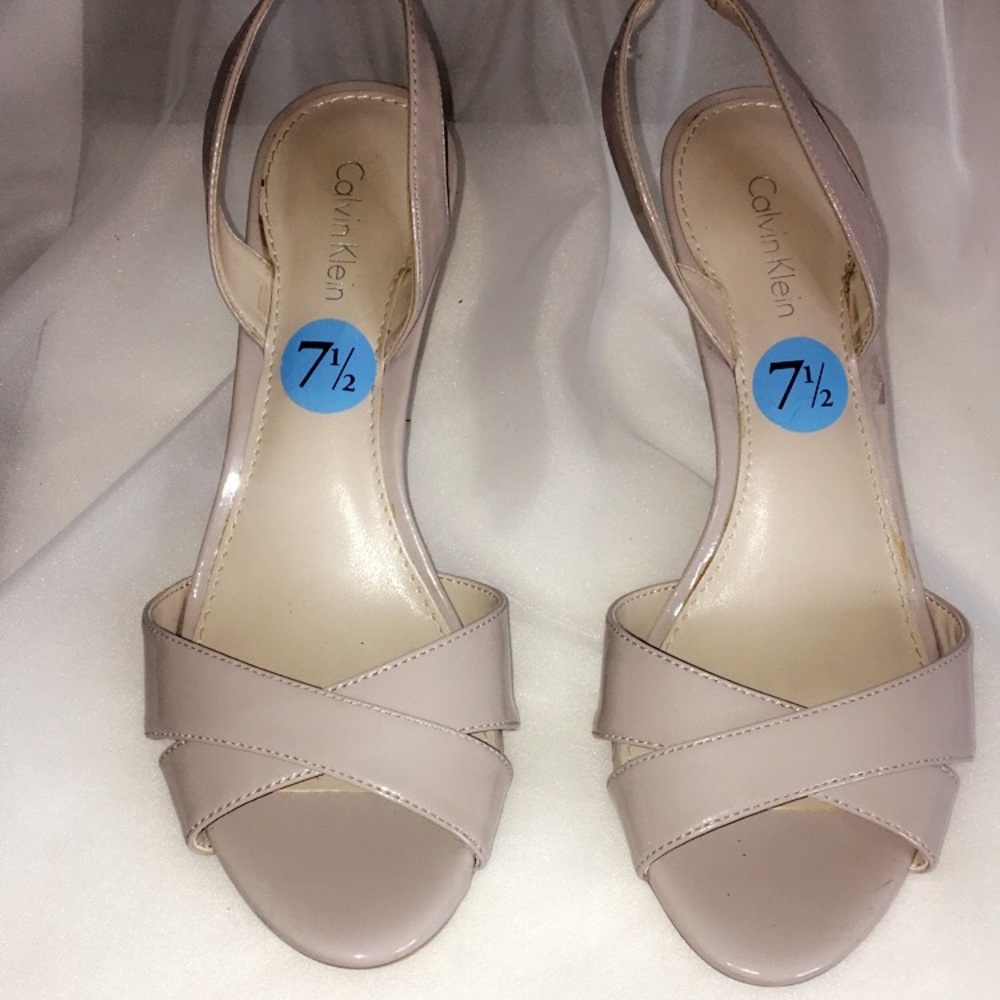 Calvin Klein low heel size 7.5